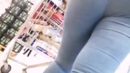 encox girl with fat ass wearing jeans